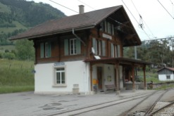 Rossiniere_stazione_da_x-rail_ch